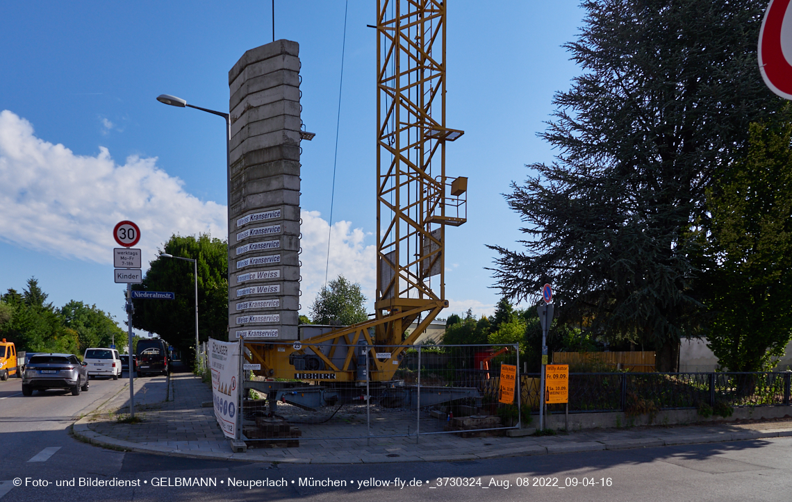 08.08.2022 - Baustelle an der Niederalmstraße 16 und Hugo-Lang-Bogen 13 in Neuperlach-Trudering
